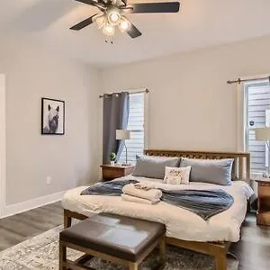 New Build 5 Min To Broadway Sleeps 10 Holiday home Nashville
